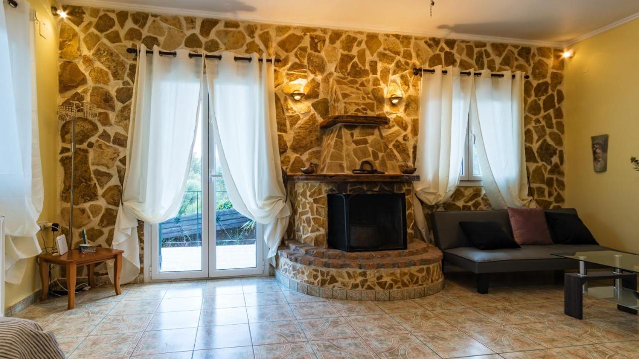 Kavallouri Villa Anne Marie מראה חיצוני תמונה