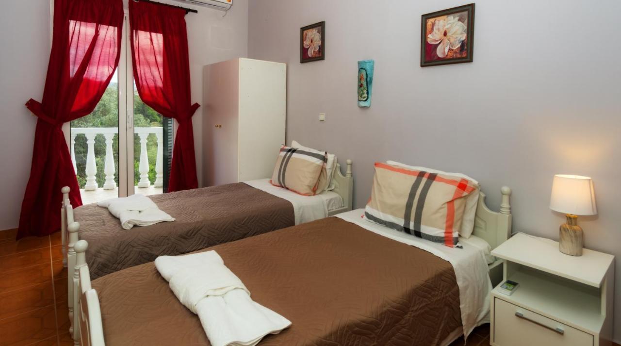 Kavallouri Villa Anne Marie מראה חיצוני תמונה